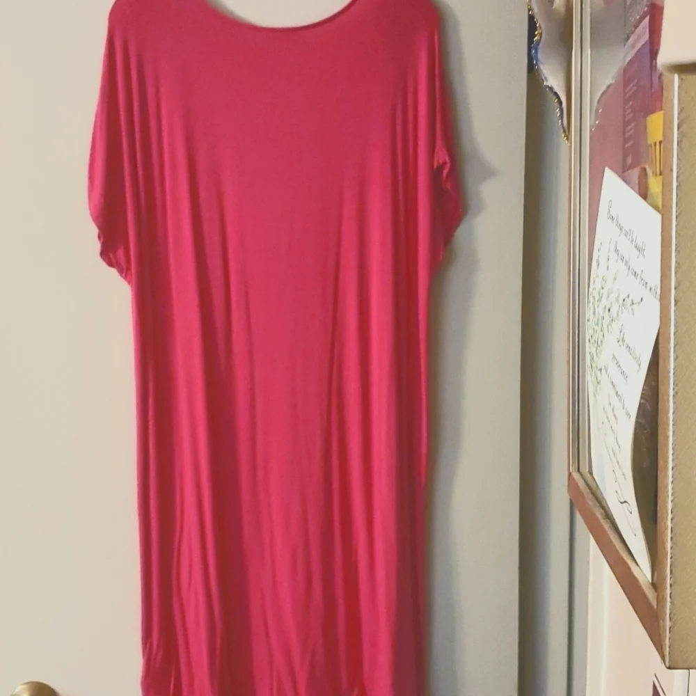 Pink DKNY summer jersey dress - Picture 2 of 3